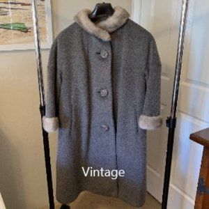 VINTAGE Ladies Camel Hair & Fur Coat - Size L